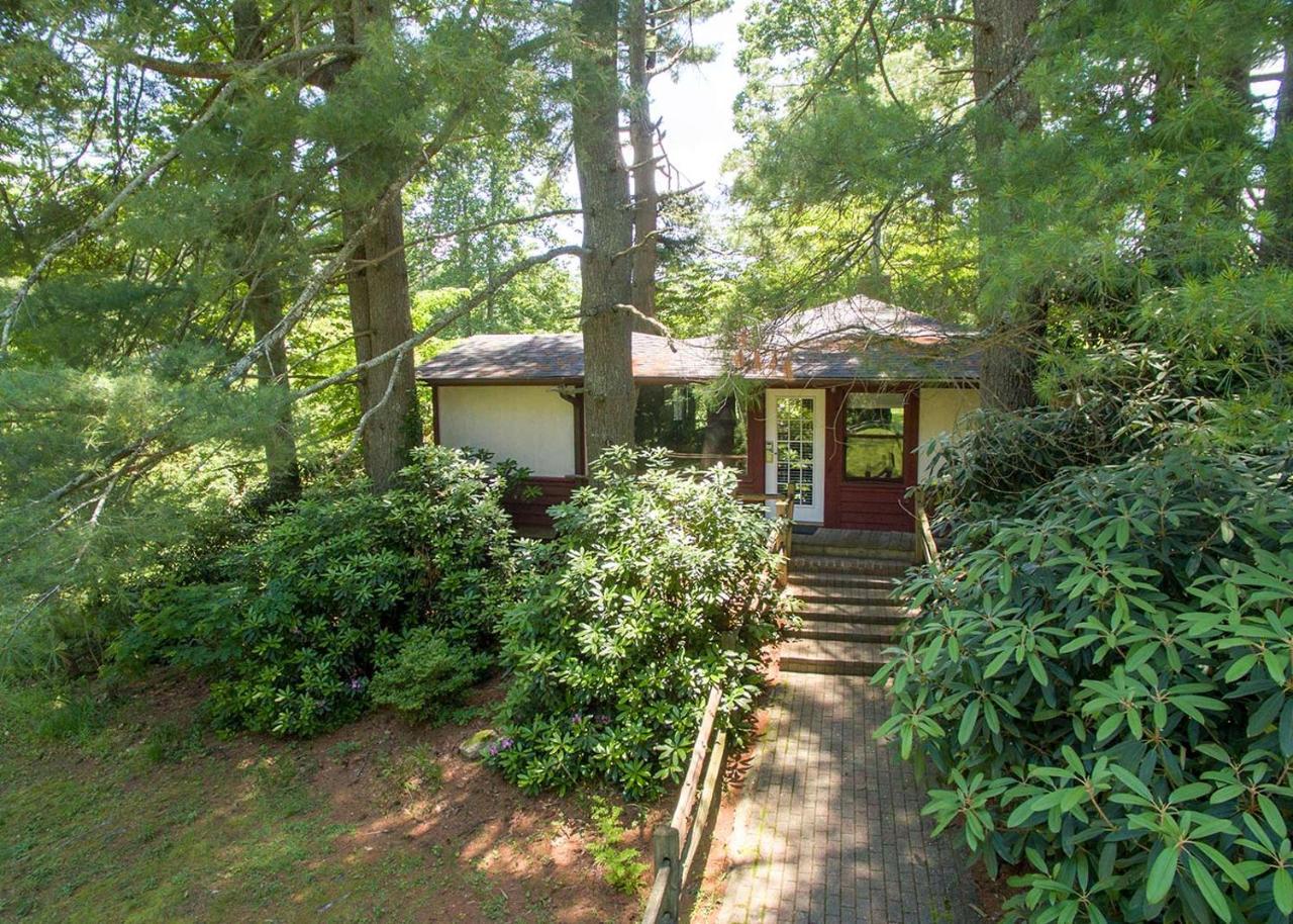 Highland Lake Inn & Resort - 플랫 락 외부 사진
